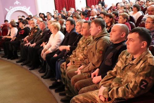 В Нурлате прошел праздничный концерт к Дню защитника Отечества