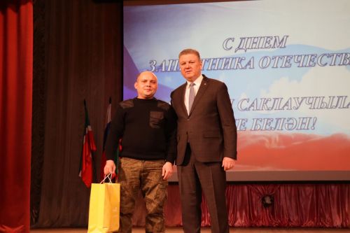 В Нурлате прошел праздничный концерт к Дню защитника Отечества