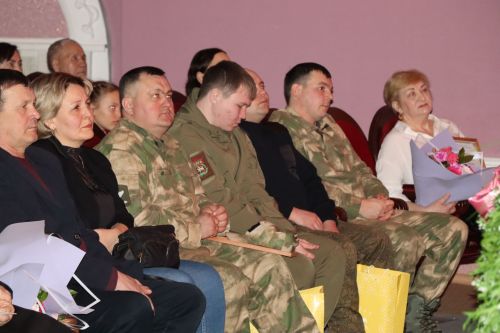 В Нурлате прошел праздничный концерт к Дню защитника Отечества