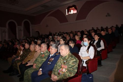 В Нурлате прошел праздничный концерт к Дню защитника Отечества