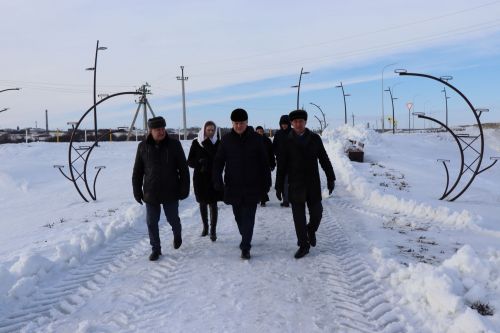 Алмаз Ахметшин ознакомился с зимним содержанием общественных пространств