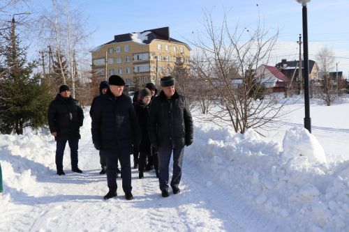 Алмаз Ахметшин ознакомился с зимним содержанием общественных пространств