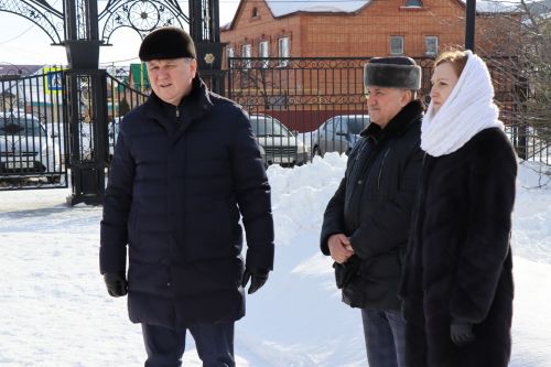 Алмаз Ахметшин ознакомился с зимним содержанием общественных пространств