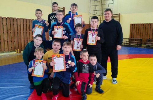 Нурлатские борцы завоевали 7 призовых мест