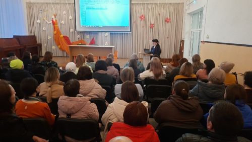 В Нурлатской школе №1 прошло общешкольное родительское собрание