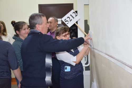 Родители нурлатских школьников сдали ЕГЭ по русскому языку