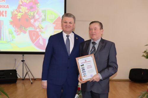 В Нурлате чествовали работников жилищно-коммунального хозяйства