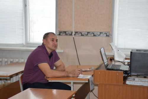 Родители нурлатских школьников сдали ЕГЭ по русскому языку