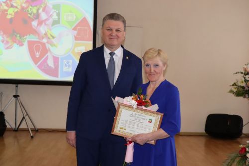В Нурлате чествовали работников жилищно-коммунального хозяйства