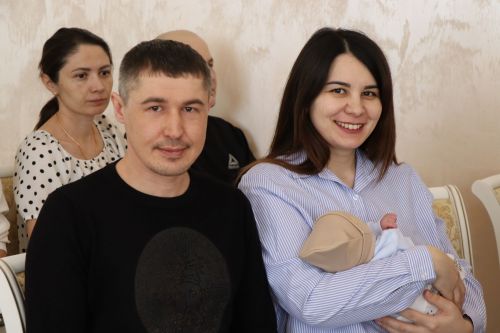 Для старшеклассников Нурлатской гимназии урок семьеведения прошел в городском ЗАГСе