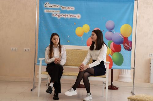 Для старшеклассников Нурлатской гимназии урок семьеведения прошел в городском ЗАГСе
