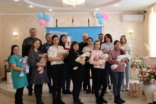 Для старшеклассников Нурлатской гимназии урок семьеведения прошел в городском ЗАГСе