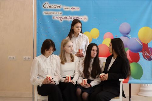 Для старшеклассников Нурлатской гимназии урок семьеведения прошел в городском ЗАГСе