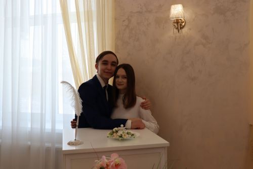 Для старшеклассников Нурлатской гимназии урок семьеведения прошел в городском ЗАГСе
