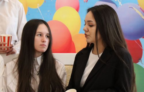 Для старшеклассников Нурлатской гимназии урок семьеведения прошел в городском ЗАГСе