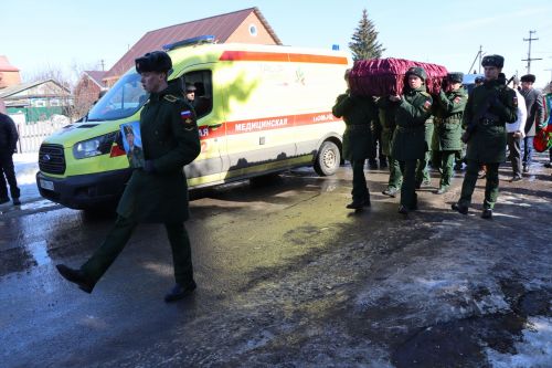 Нурлатцы попрощались с погибшим добровольцем СВО