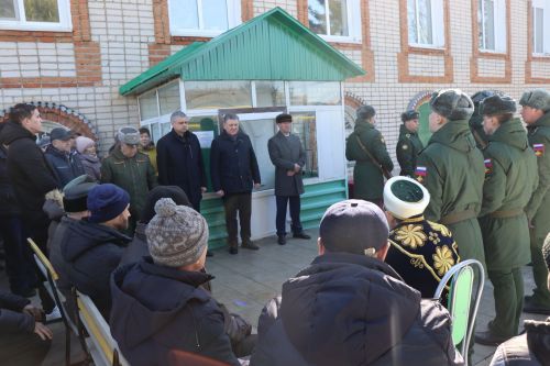 Нурлатцы попрощались с погибшим добровольцем СВО