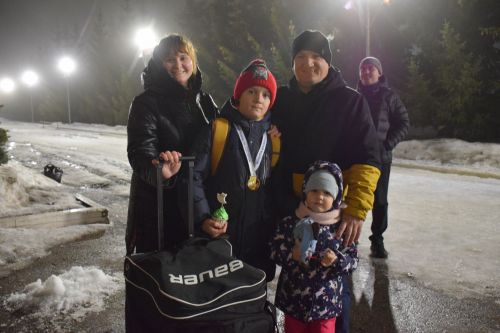 Чемпионов «Золотой шайбы» в Нурлате встретили фейерверком