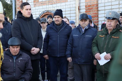 Нурлатцы попрощались с погибшим добровольцем СВО