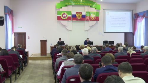 На очередной сессии Совета Нурлатского муниципального района депутаты рассмотрели ряд важных вопросов