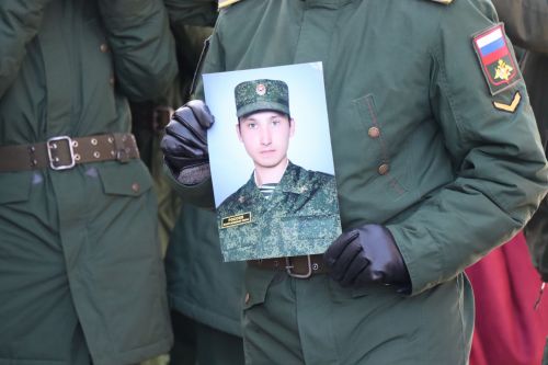 Нурлатцы попрощались с погибшим добровольцем СВО
