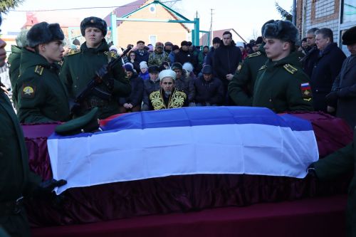 Нурлатцы попрощались с погибшим добровольцем СВО