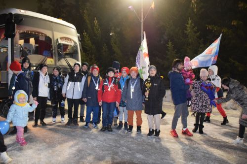 Чемпионов «Золотой шайбы» в Нурлате встретили фейерверком