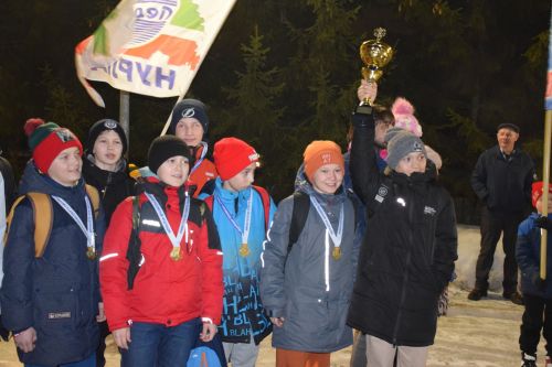 Чемпионов «Золотой шайбы» в Нурлате встретили фейерверком