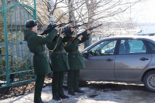 Нурлатцы попрощались с погибшим добровольцем СВО