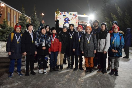 Чемпионов «Золотой шайбы» в Нурлате встретили фейерверком