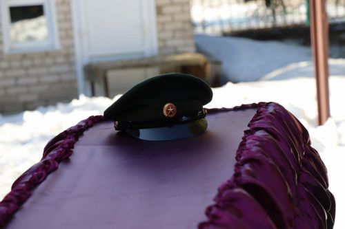 Нурлатцы попрощались с погибшим добровольцем СВО