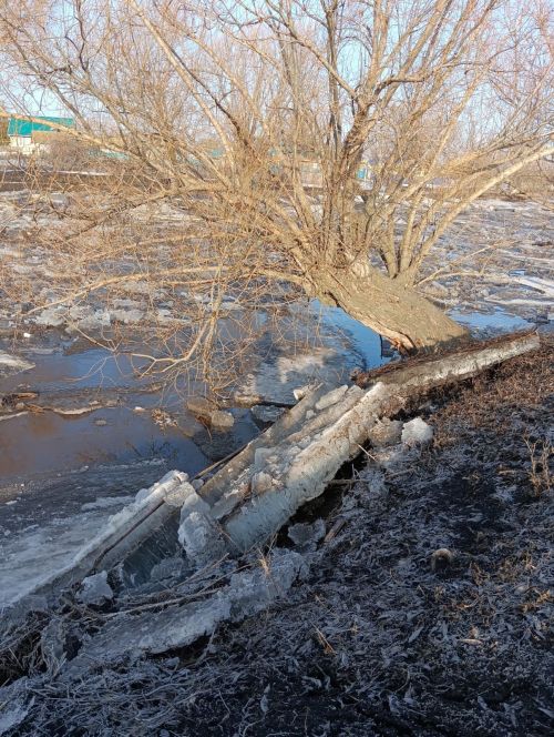 На реке Аксумлинка в Нурлатском районе начался ледоход