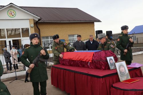 В Нурлате простились с участником СВО Селивановым Дмитрием