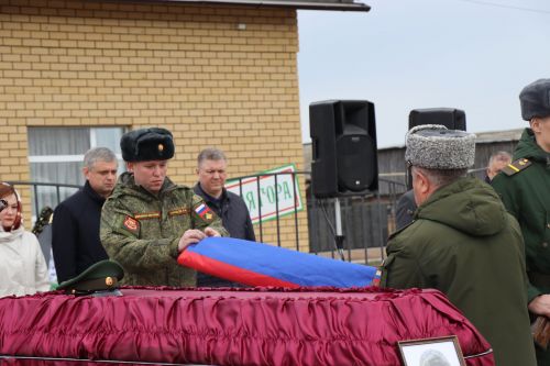 В Нурлате простились с участником СВО Селивановым Дмитрием