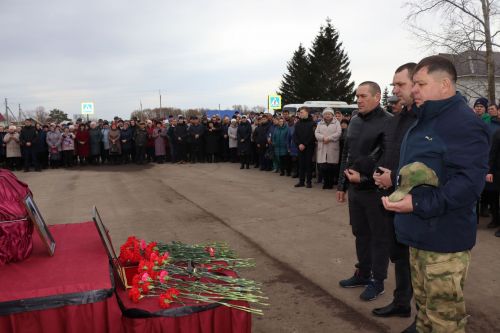 В Нурлате простились с участником СВО Селивановым Дмитрием