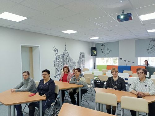В библиотеке Нурлата прошло мероприятие для читателей с нарушением зрения