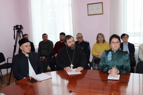 В Нурлате обсудили вопросы по взаимодействию с религиозными и общественными организациями