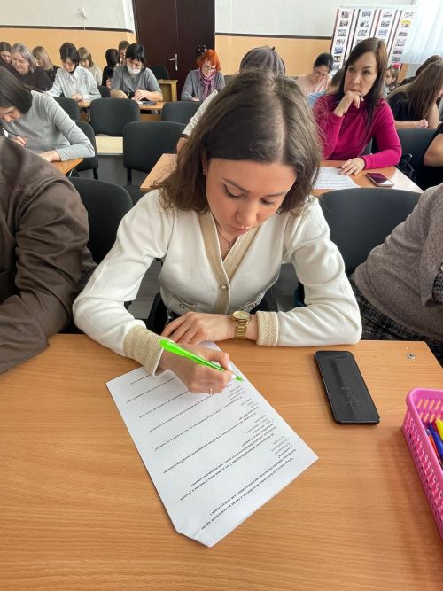 В Нурлате родители школьников написали диктант по ПДД