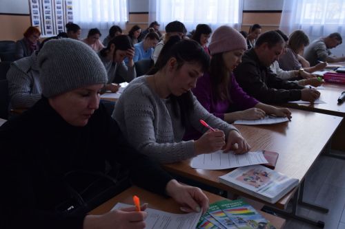 В Нурлате родители школьников написали диктант по ПДД