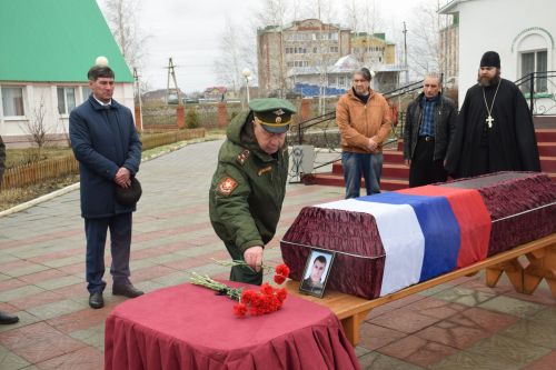 В Нурлате простились с участником СВО Александром Корбиковым