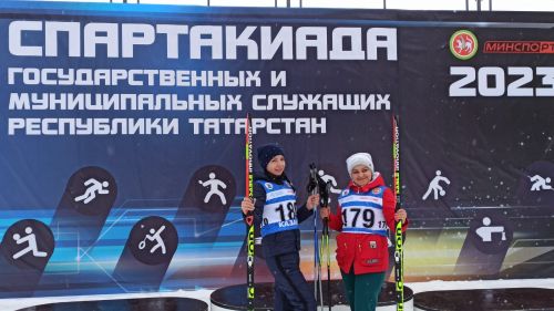 Нурлатцы участвуют в спартакиаде муниципальных служащих