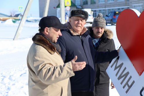 В Нижнем Нурлате установили арт-объект