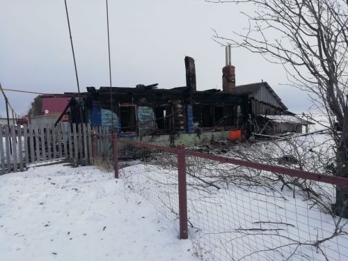 В Старых Челнах сгорел дом