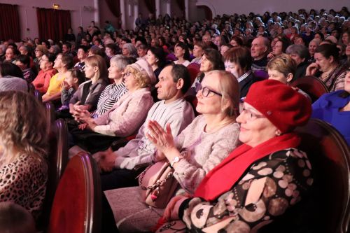 В Нурлате состоялся большой праздничный концерт, посвященный Международному женскому дню