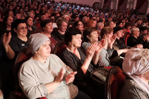 В Нурлате состоялся большой праздничный концерт, посвященный Международному женскому дню