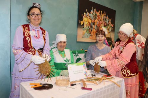 Нурлатцы в Казани представили красоту и колорит культурного наследия народов района