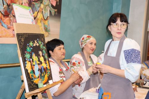 Нурлатцы в Казани представили красоту и колорит культурного наследия народов района