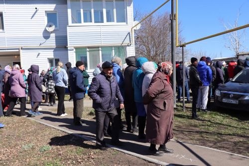 Нурлатцы с воинскими почестями проводили в последний путь Героя-земляка
