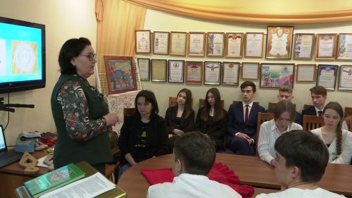В музее истории Закамья и города Нурлат прошла лекцияи на тему «Живет в народе красота»