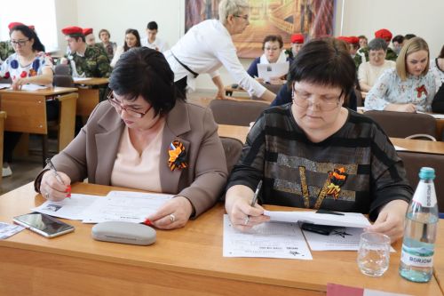 В Нурлате к Диктанту Победы присоединилась 91-летняя труженица тыла